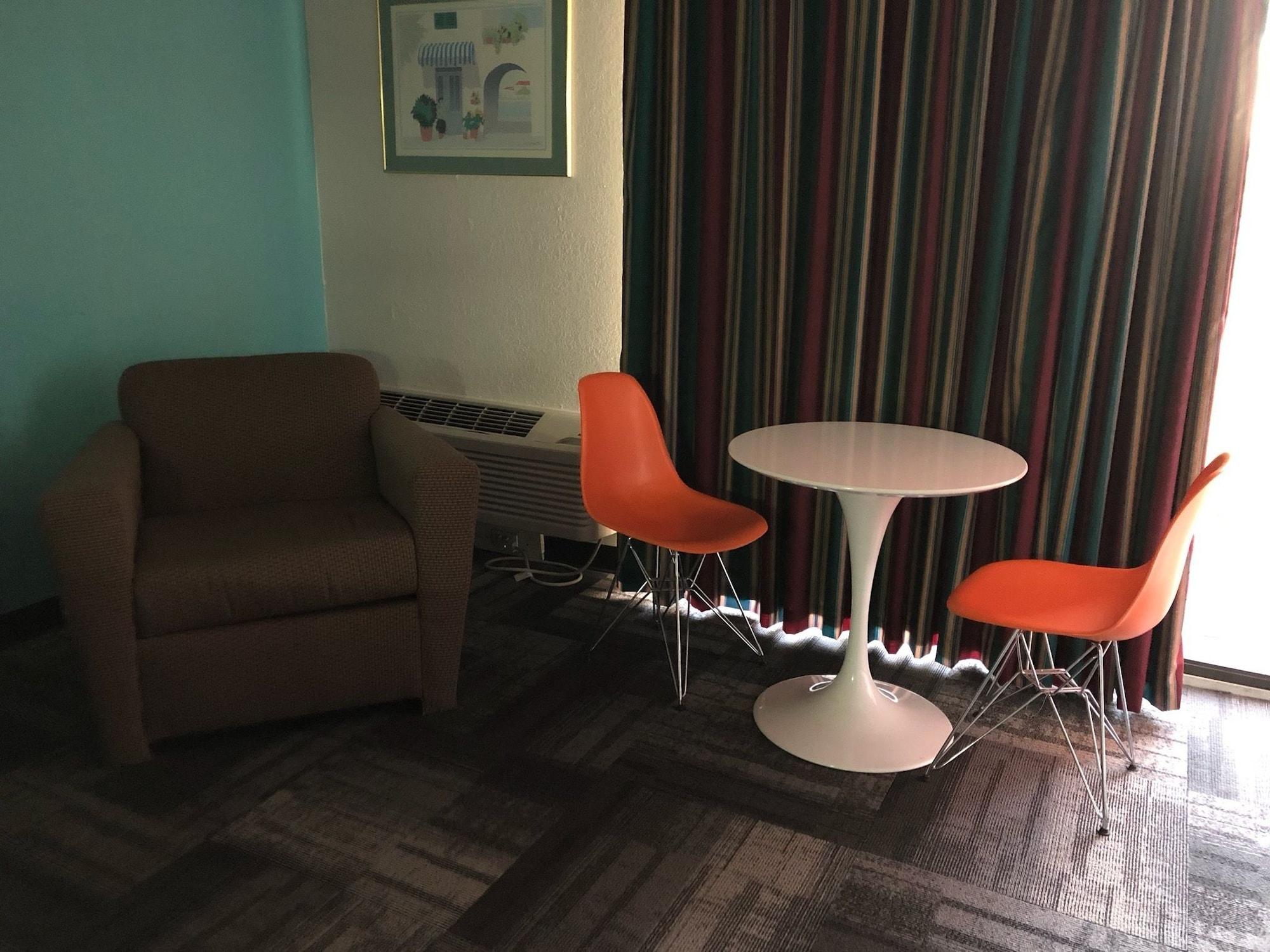Howard Johnson By Wyndham Winter Haven Fl Экстерьер фото