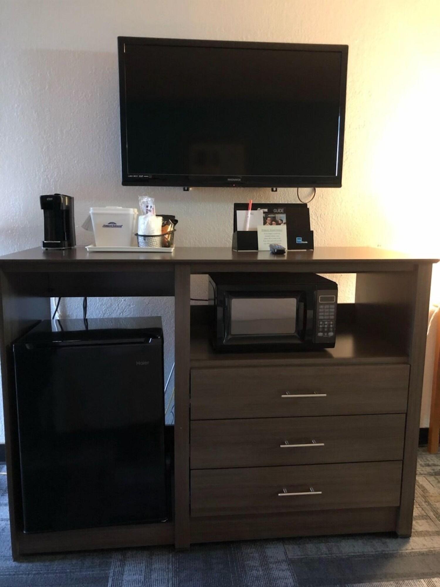 Howard Johnson By Wyndham Winter Haven Fl Экстерьер фото