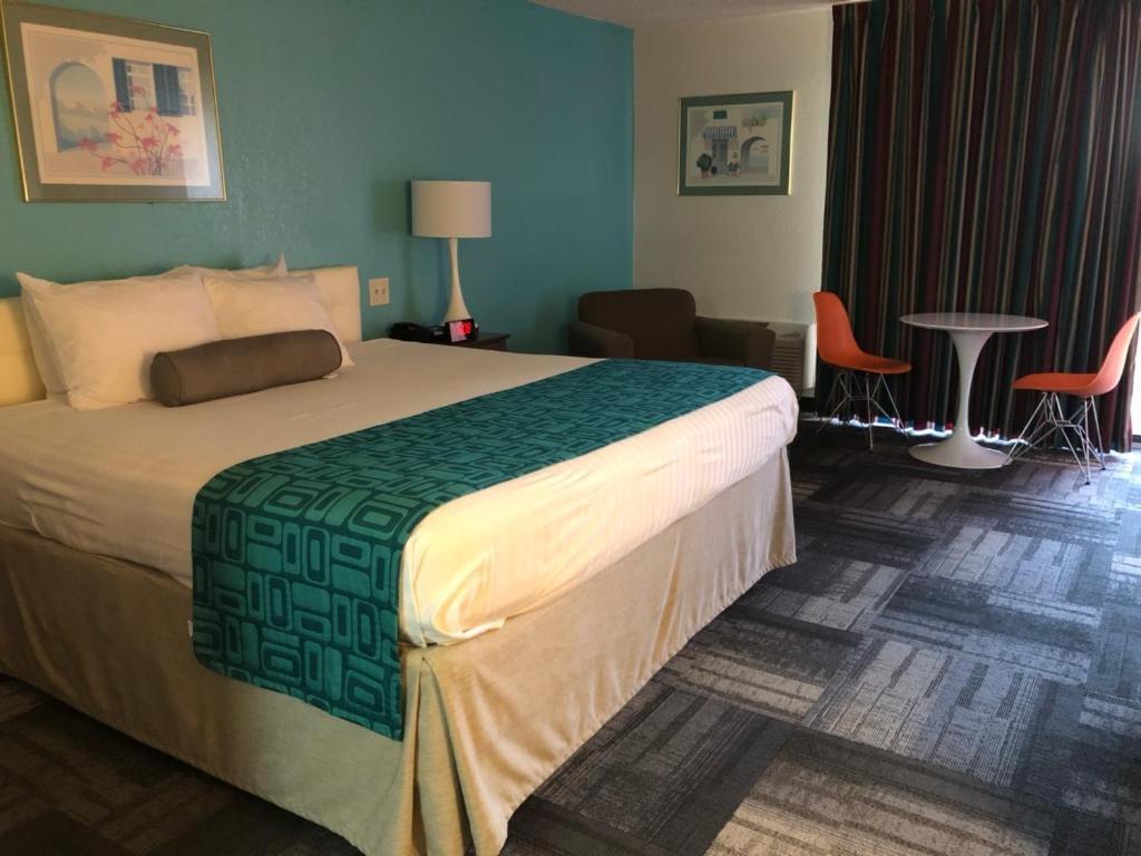 Howard Johnson By Wyndham Winter Haven Fl Экстерьер фото